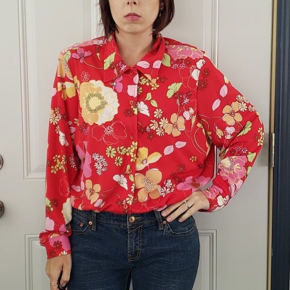 90s Does 70s Red Hawaiian Print‎ Button Down